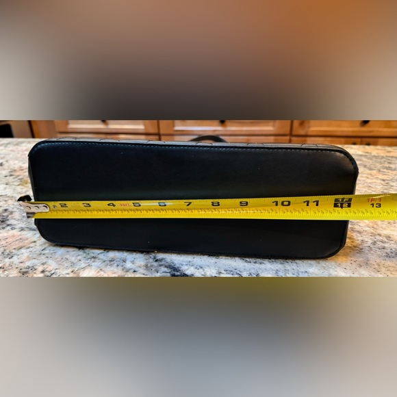 Steve Madden quilted purse. Like new. Gold hardware - Picture 9 of 15